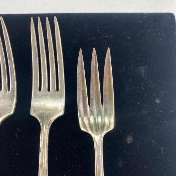 Vintage Oneida Glastonbury Pearl Silverplate Forks Spoons 5 Pcs - Picture 5 of 13